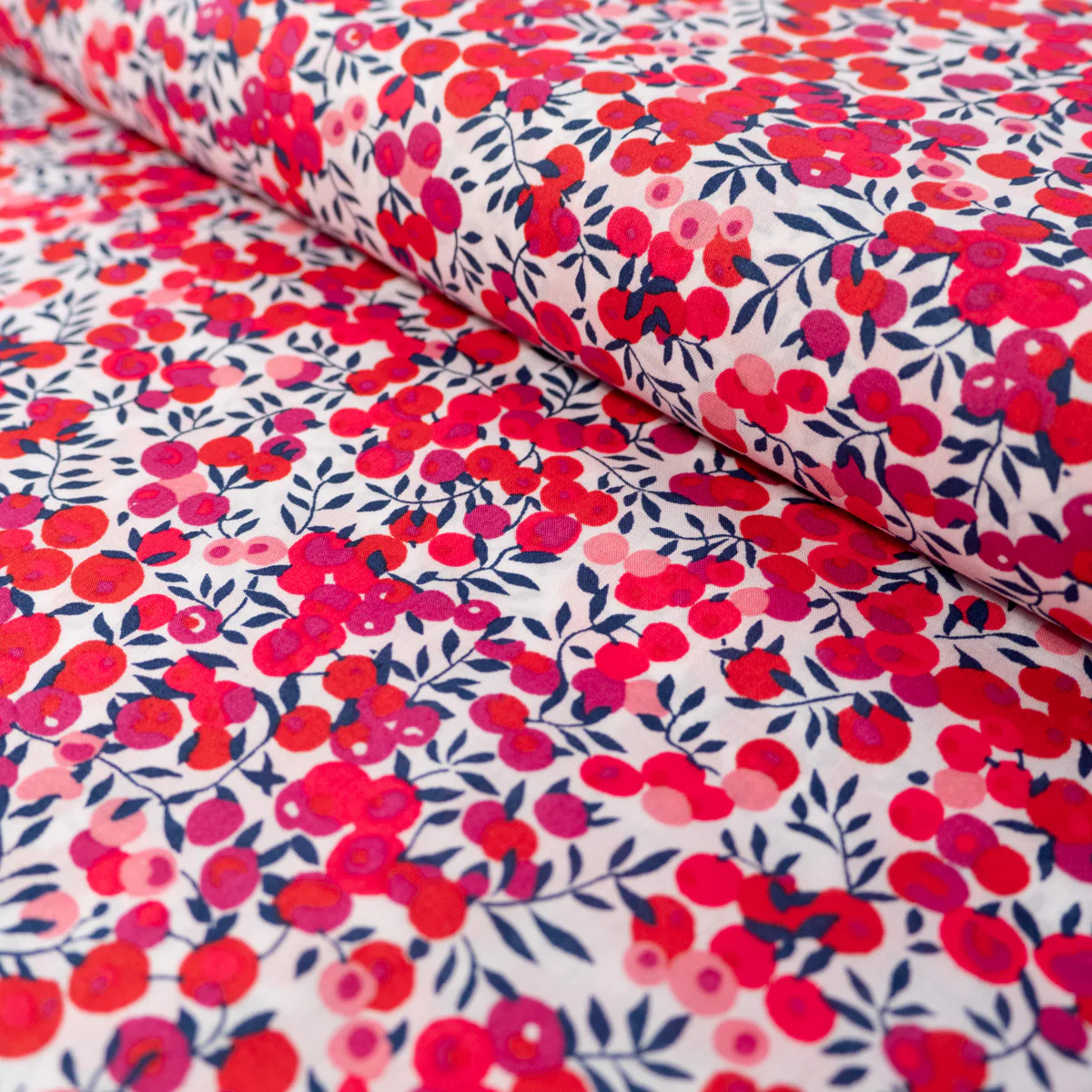 Tissu Liberty WILTSHIRE - rouge - Image 2