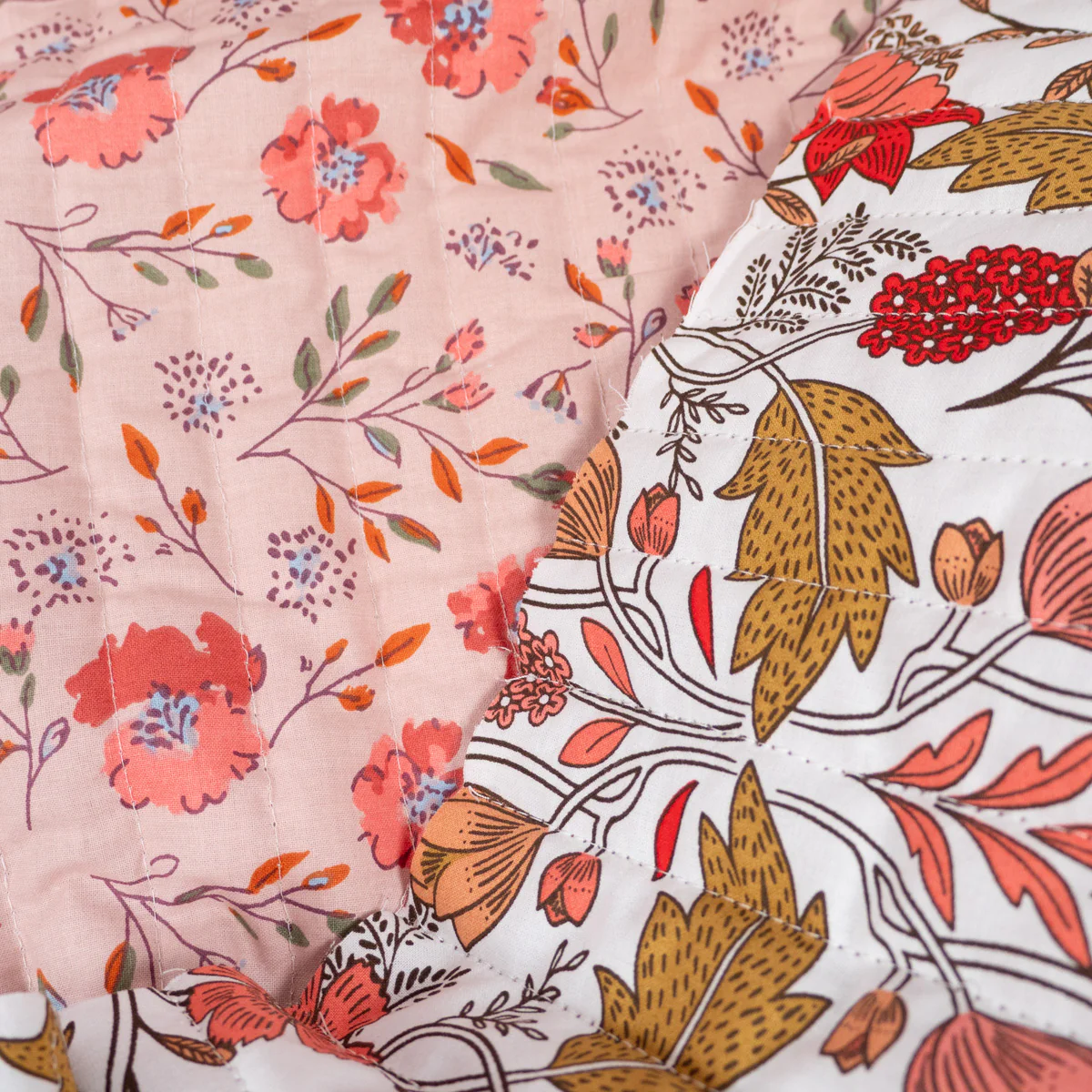 Tissu matelassé réversible - Lizul - Blanc et rose - Image 3