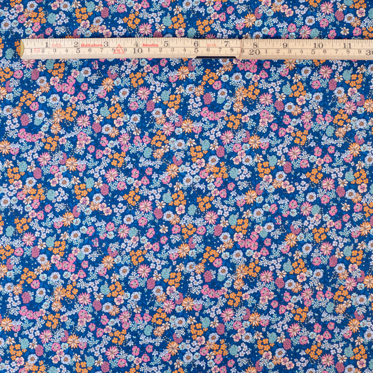 Tissu popeline - Ecuatorian flowers - Bleu marine - Image 5